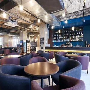 **** Hotel Catalonia Mitte Německo